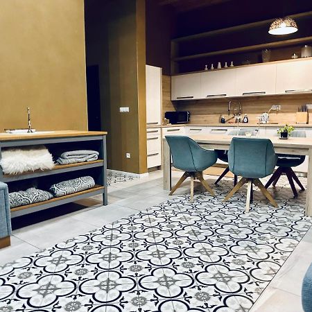 Clay Apartment Borik Virivka Len V Letnom Obdobi ชิลินา ภายนอก รูปภาพ