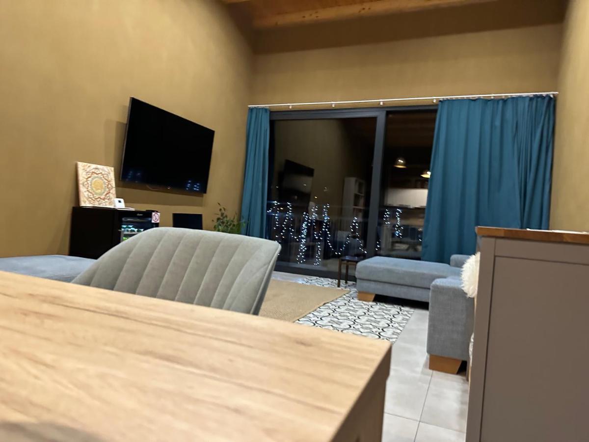 Clay Apartment Borik Virivka Len V Letnom Obdobi ชิลินา ภายนอก รูปภาพ
